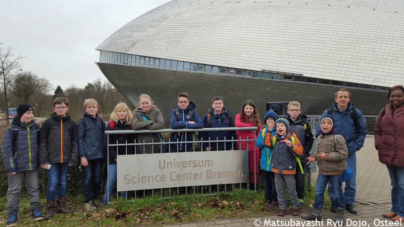Gruppe beim Universum Bremen